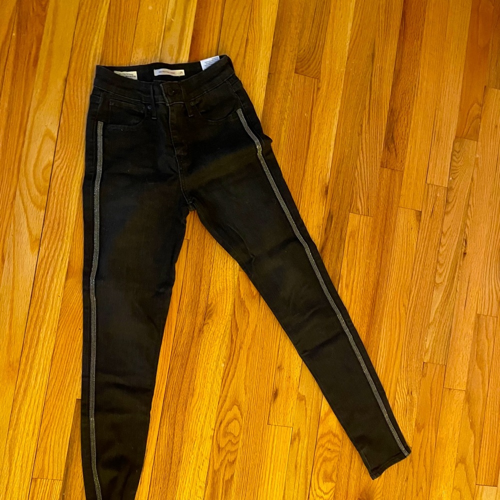 Levi’s 721 Black Embellished Skinny Jeans size 25